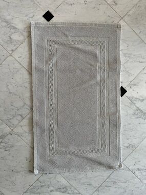Restoration Hardware Celadon Green Textured Bath Mat